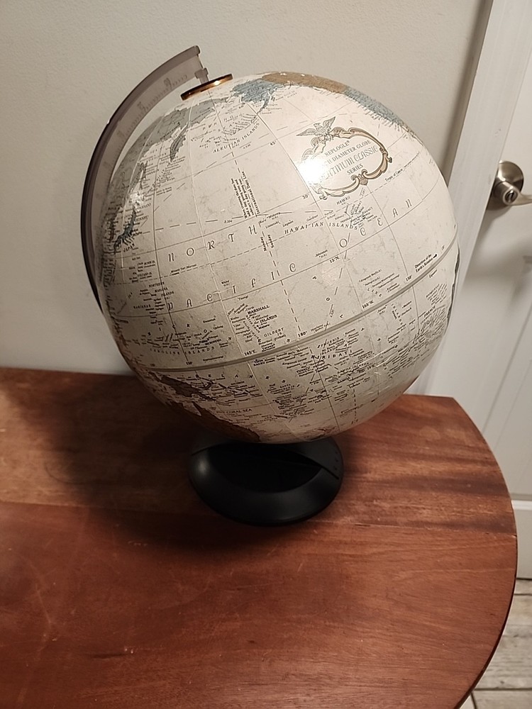VINTAGE REPLOGLE 12" PLATINUM CLASSIC SERIES GLOBE Plastic Base Donovan