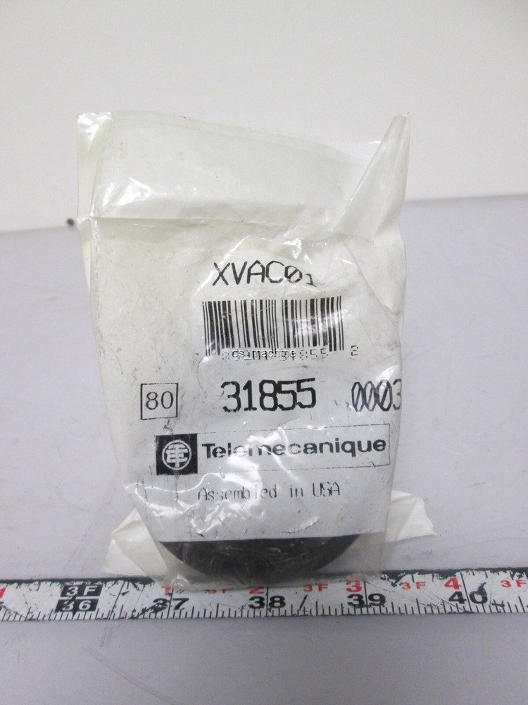 New Telemecanique XVAC01 Plastic Base for Light Stack