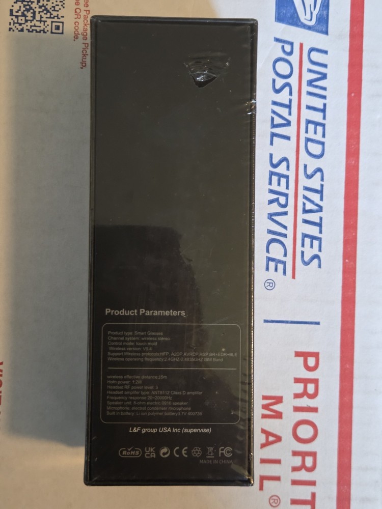 DMES AI smart glasses.