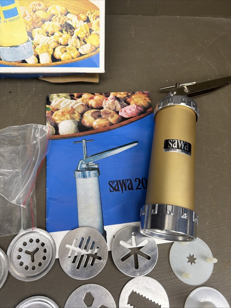 Sawa 2000 Deluxe Cookie Press & Maker Set With Discs & Instructions