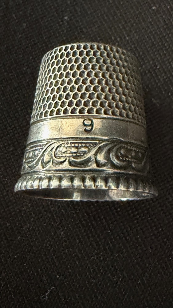 Antique Simmon Brothers Sterling Silver Thimble size 9