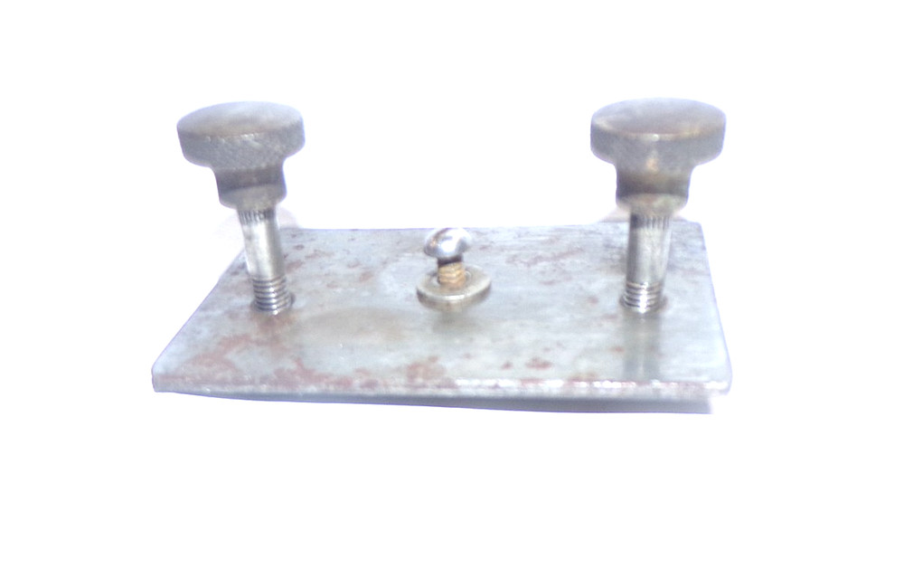 VICTOR DISC PHONOGRAPH FRONT MOUNT SCREWS WITH INSIDE MOUNT