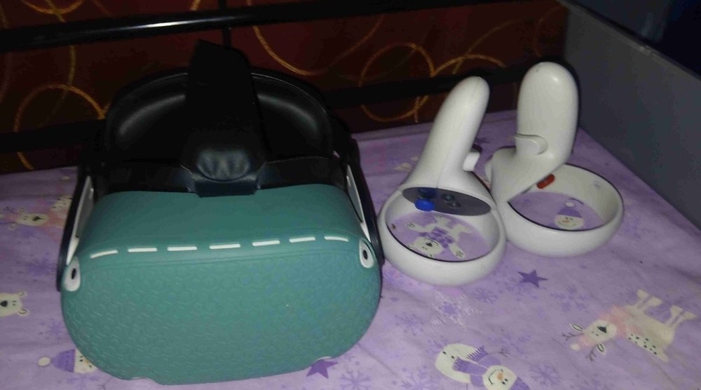 Meta Wireless VR Headset Bundle with Controllers, Protective Case, Accessories