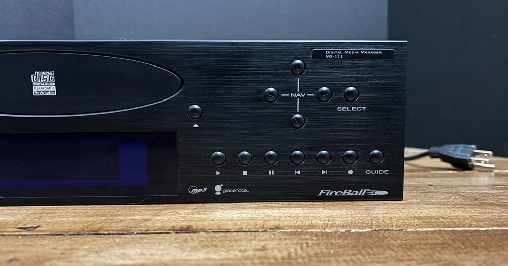Escient Fireball MX-111 Digital Media Manager (does not power on)