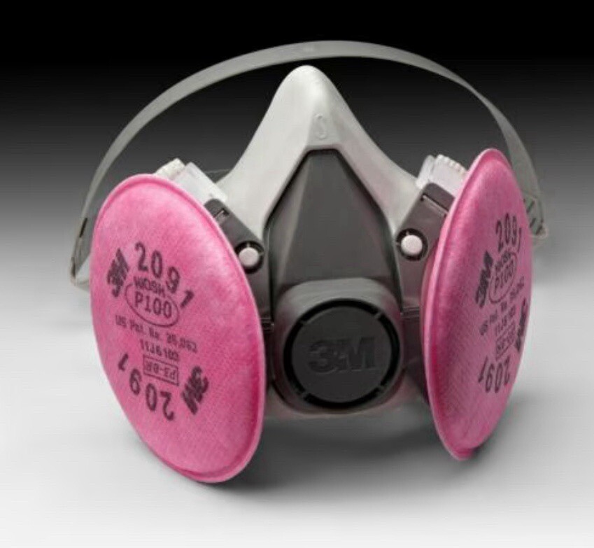 3M Performance Filter Medium Mask With 4 Filters