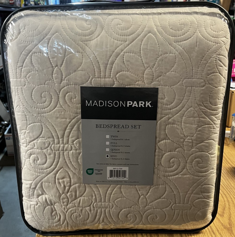 Madison Park Quebec Quilted 3-Pc. Bedspread Set, King, Ivory Brand NEW
