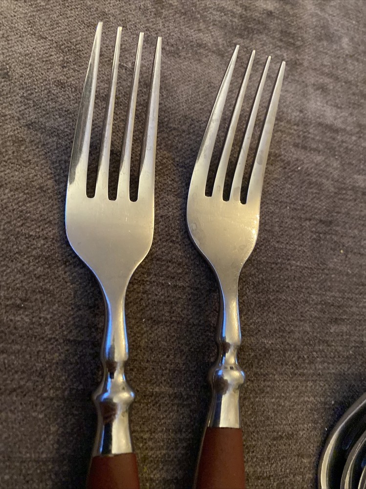 2! Dinner Forks! HAMPTON SILVERSMITHS HSV63 STAINLESS FLATWARE 4 Sets Ava