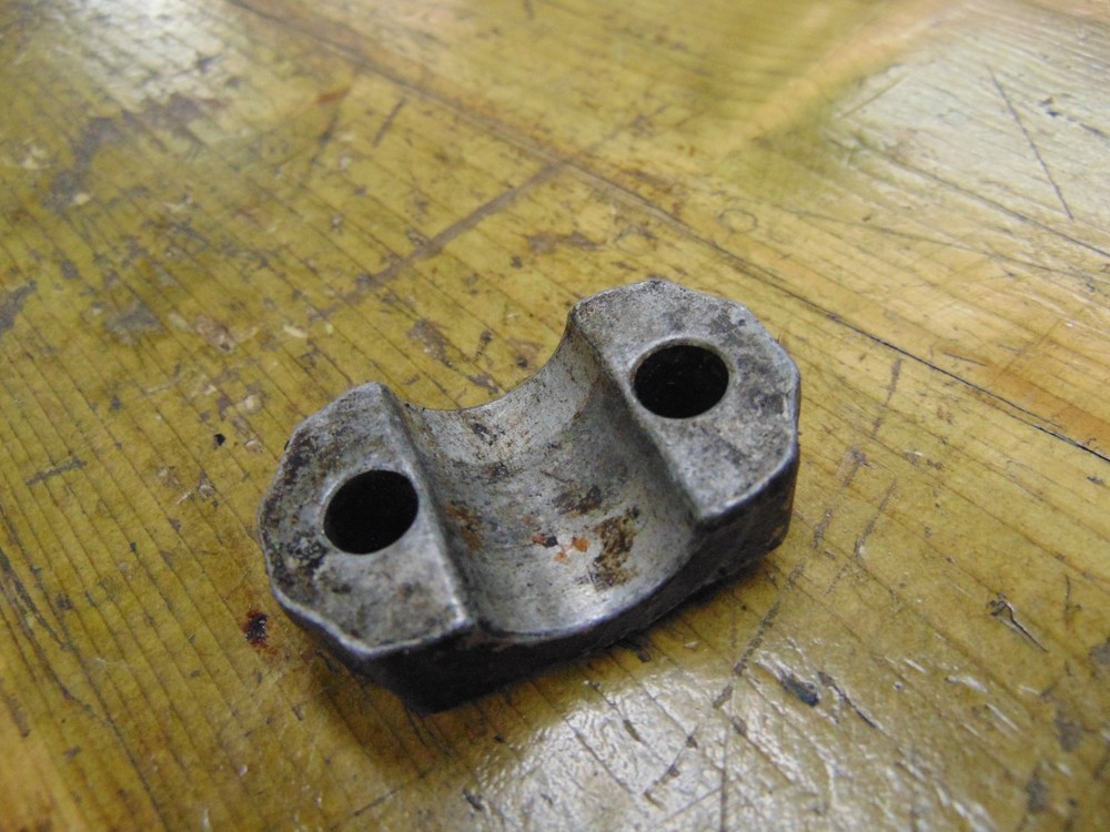 HONDA CBX750F BOTTOM FORK CLAMP