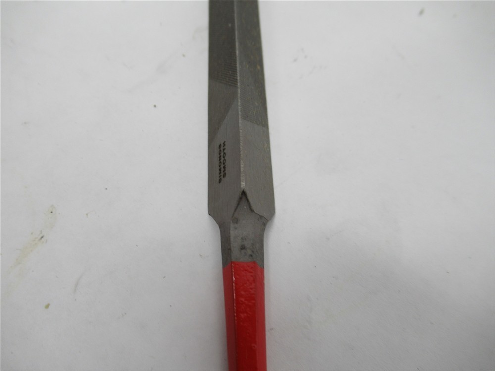 Simonds 73519000 , 8" Three Square Smooth/Double Cut File