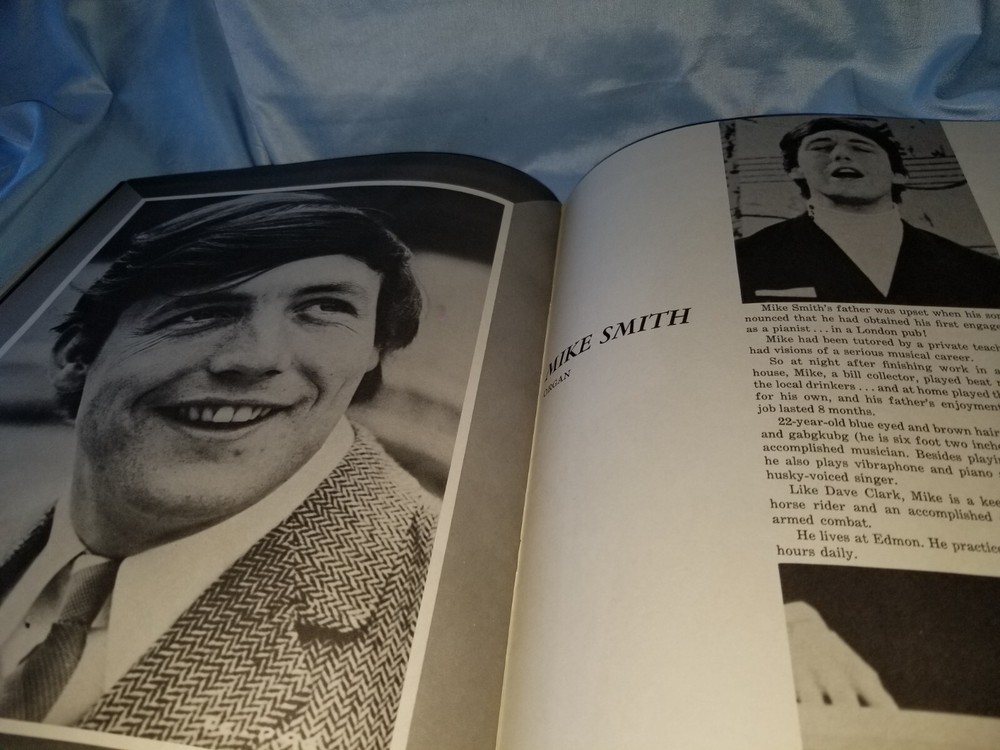 The Dave Clark Five Original US Concert Book Program 1960's