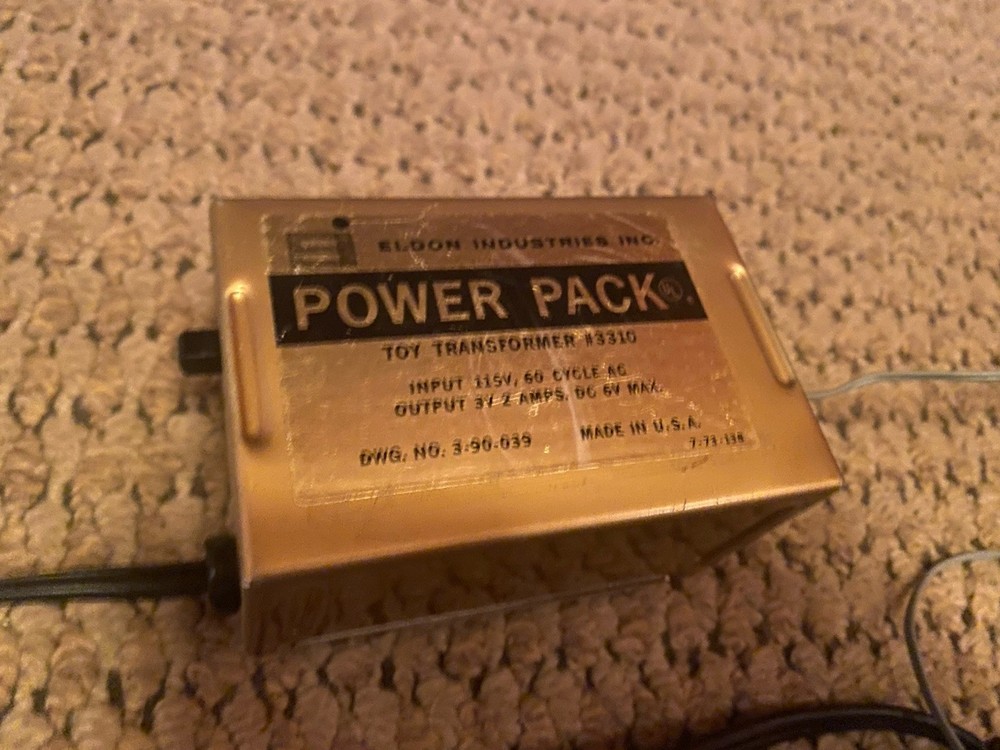 Eldon Power Pack Transformer 3310 Plus Controllers Untested 1/32 Scale