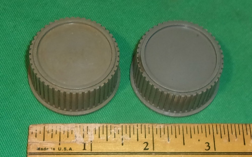 (2) HEATHKIT 1-1/2 Inch Grey Plastic Amp or Power Supply Knobs (50s/60s)