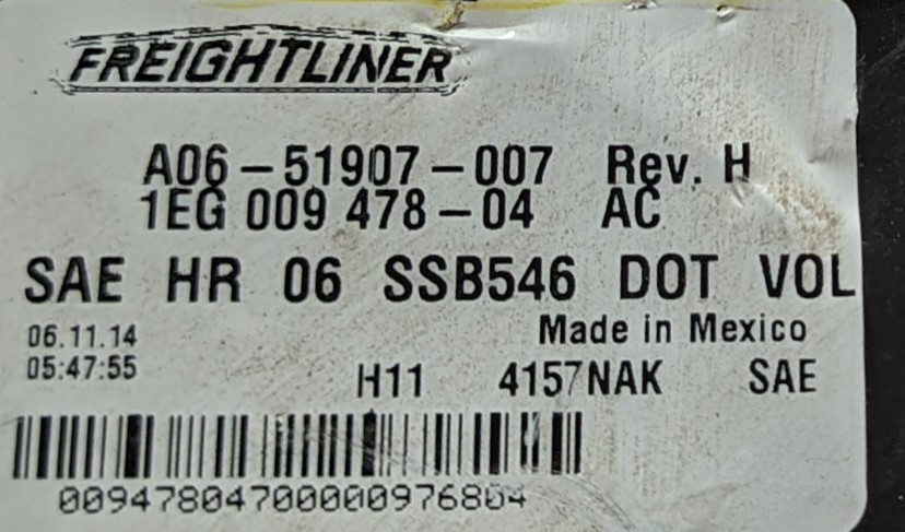 FREIGHTLINER FREIGHTLINER CASCADIA HEADLIGHT, RH / PASS SIDE, HAS DAMAGE