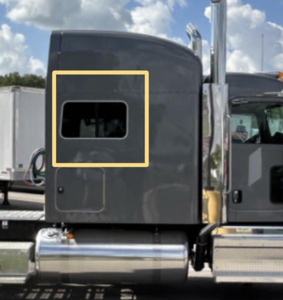 Peterbilt 379-389. Sleeper Window Curtains L+R. Window Covers.