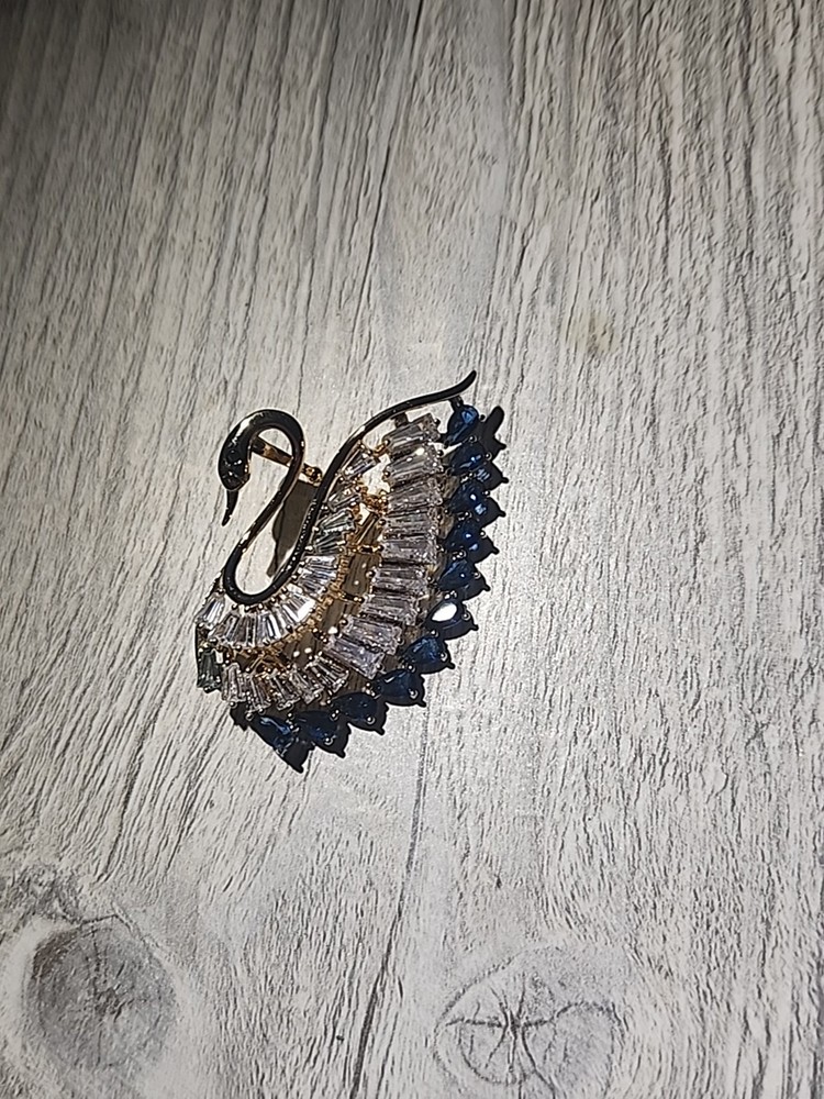 Unbranded Multistone Swan Brooch