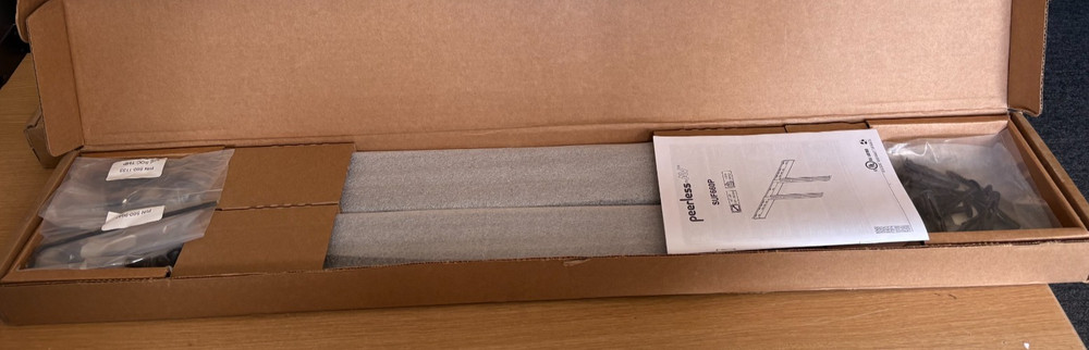 Peerless Universal Ultra-Thin Flat Wall Mount (P/N: SUF660P)