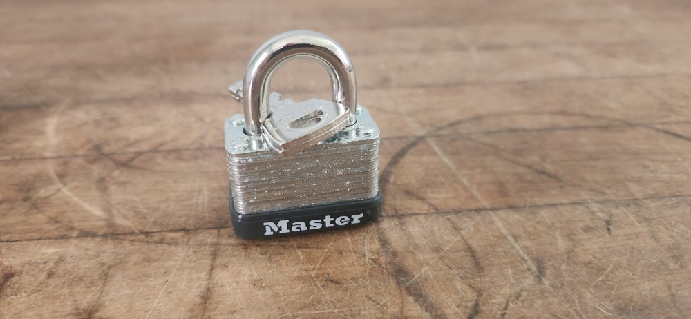 Master Lock Commercial Padlock Lot- Key: 338- New