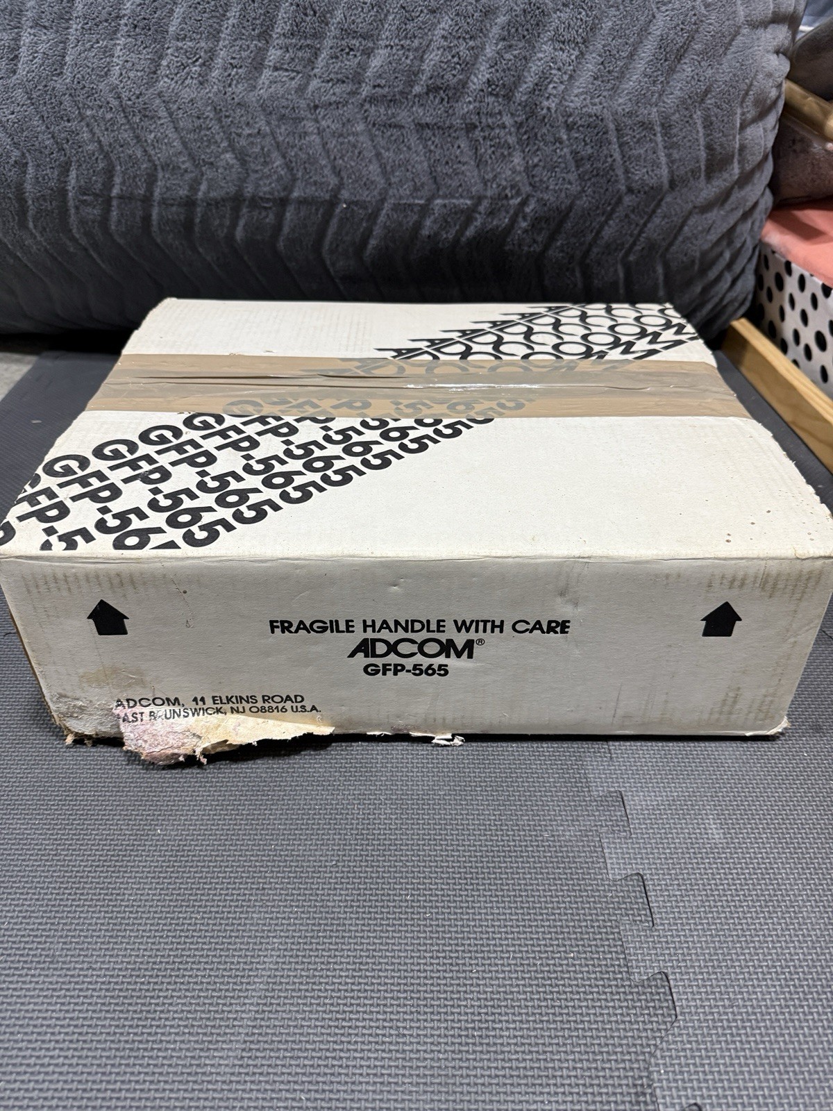 ADCOM GFP-565 AUDIOPHILE PRE AMPLIFIER EXCELLENT ORIGINAL CONDITION IN BOX