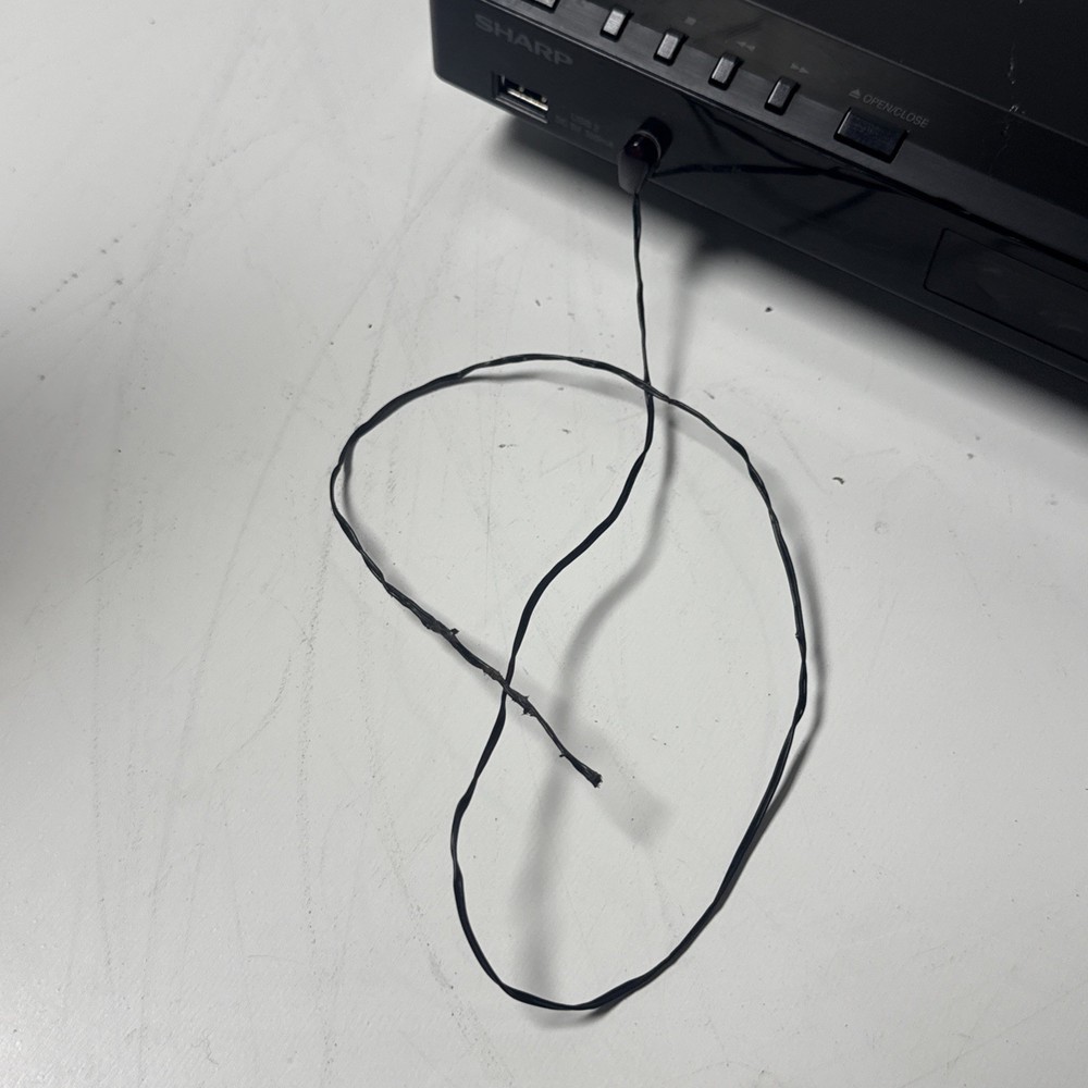 Sharp Aquos BD Blu-Ray Disc Player BD-HP75