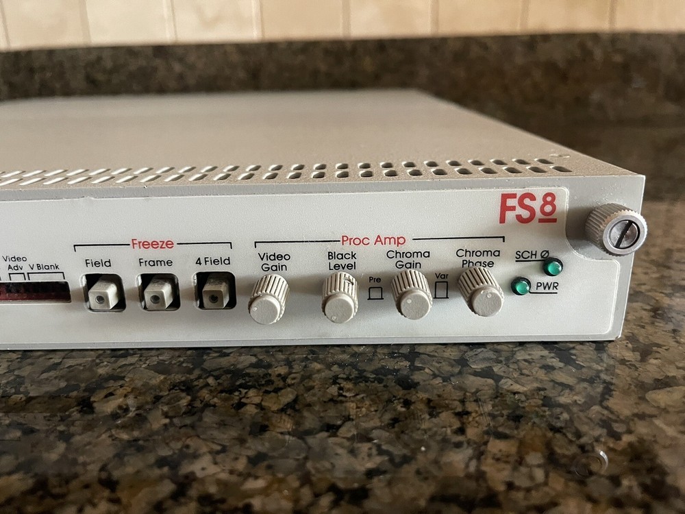 MICROTIME FS 8 VIDEO SIGNAL SYNCHRONIZER