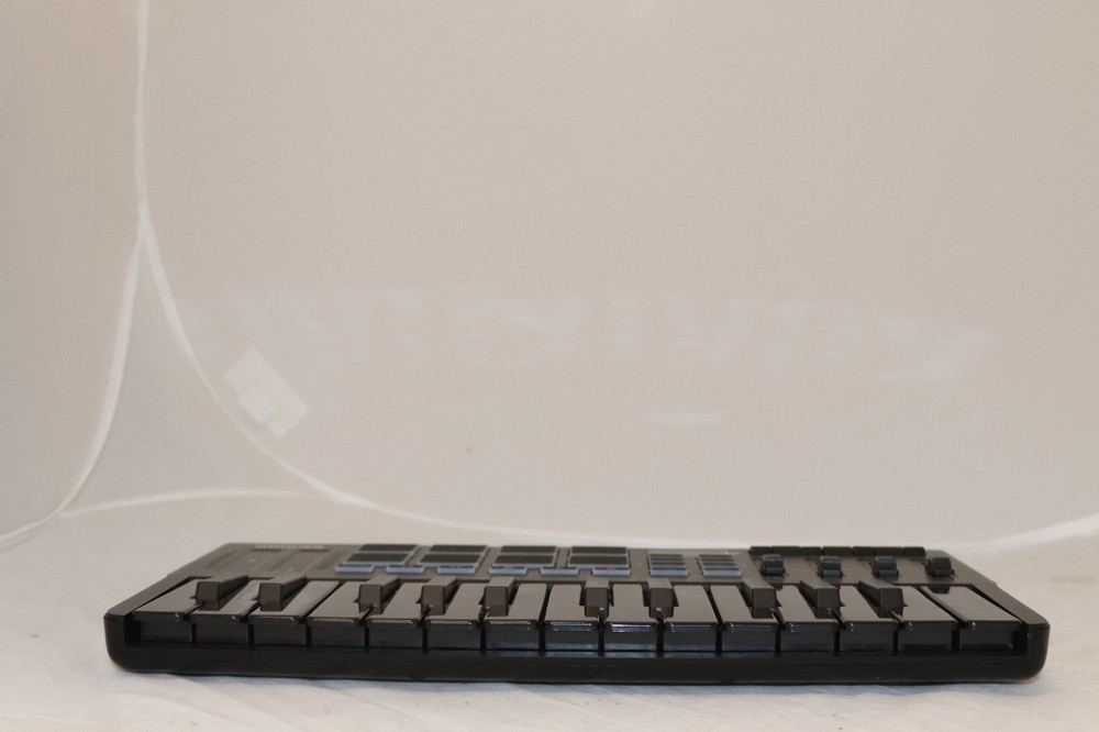 Donner DMK 25 Pro Midi Keyboard Controller 25 Key