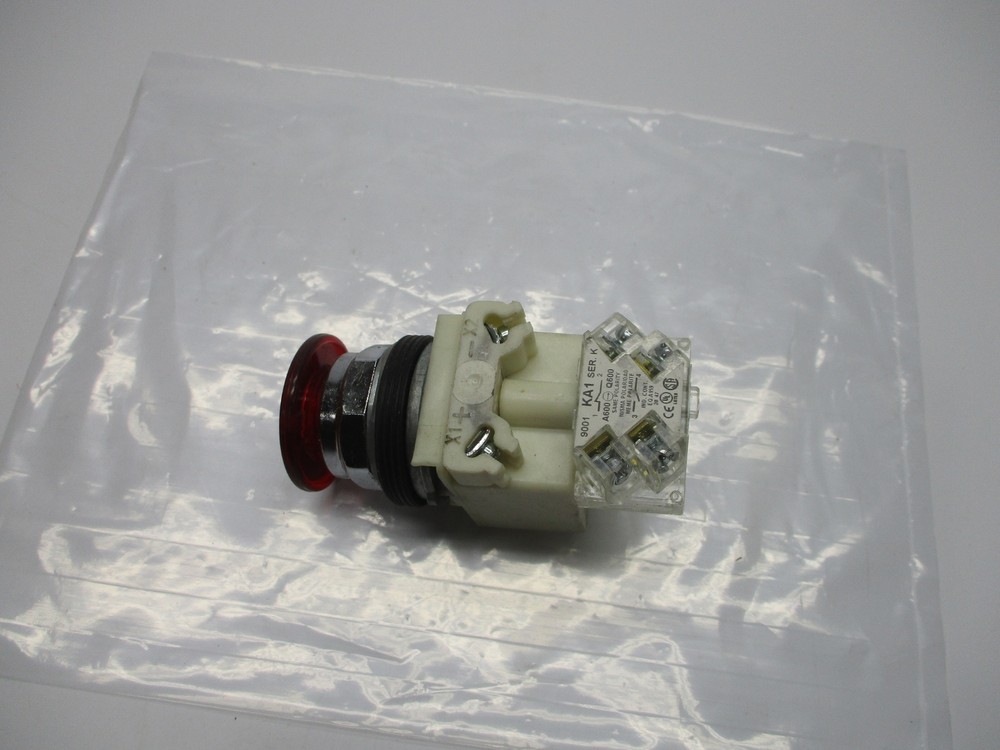 SQUARE D 9001KM1 SER.K PUSHBUTTON RED NSNP