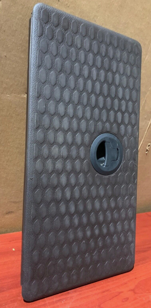 Rear Floor Storage Compartment and Lid