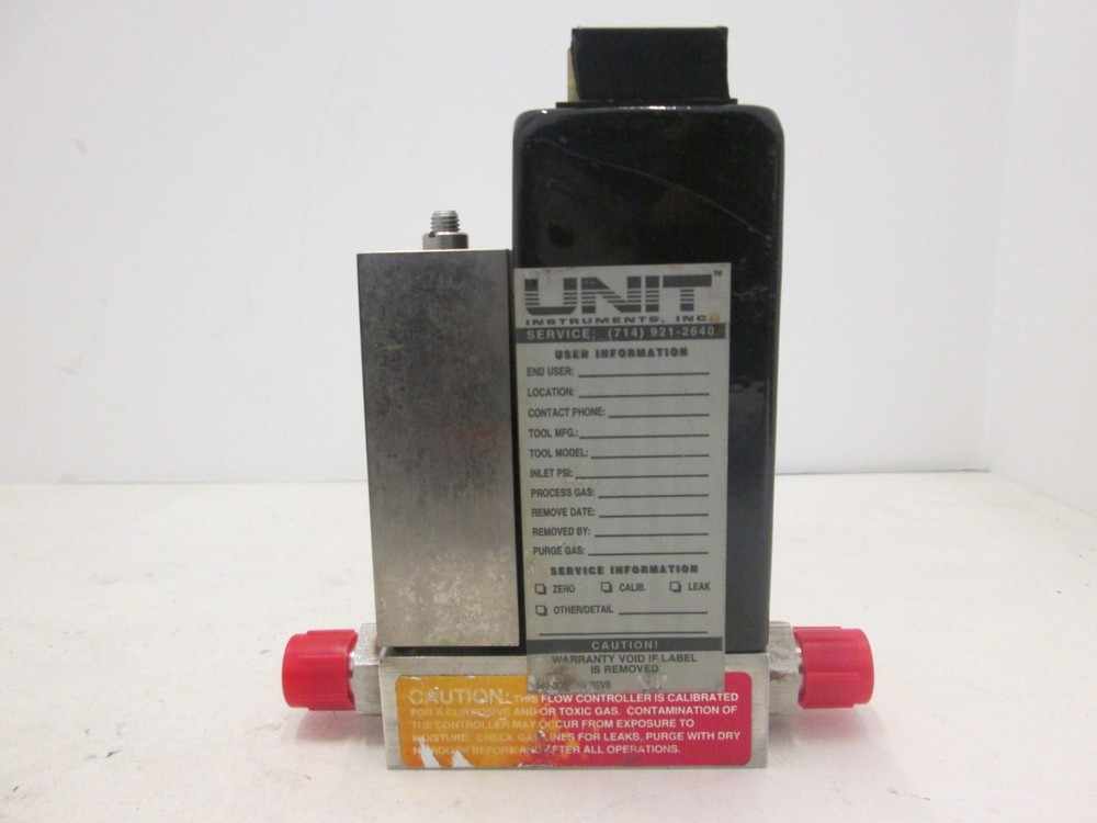 Unit UFC-1100A, Mass Flow Controller MFC, HCL, 1 SLM, Used