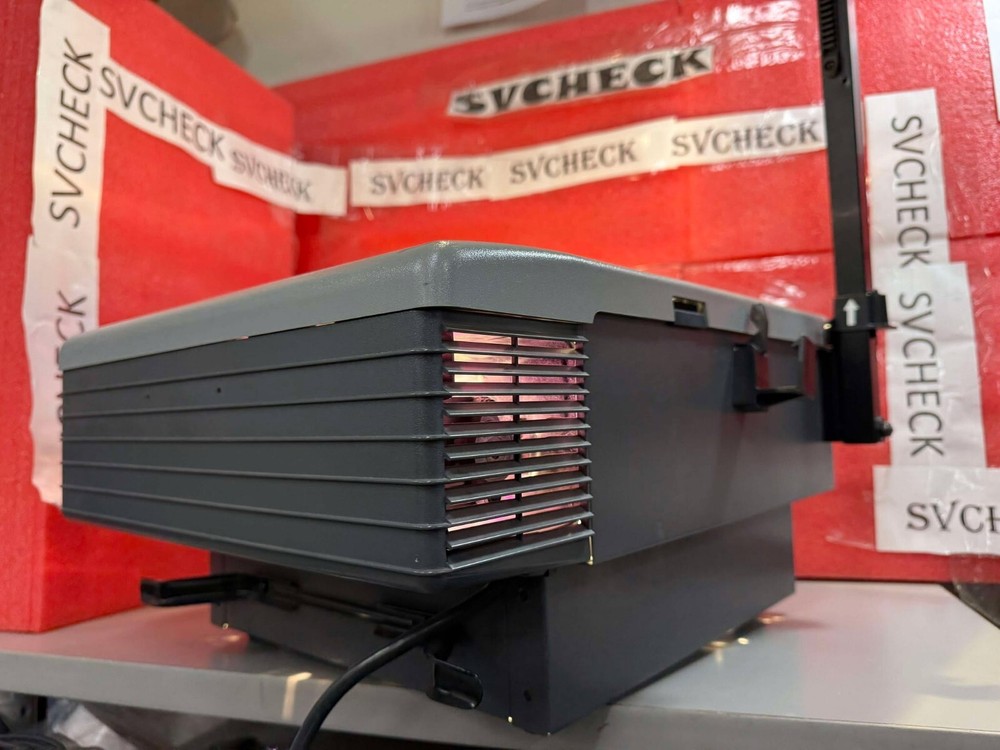 3M 9100 OVERHEAD PROJECTOR 9000AJB