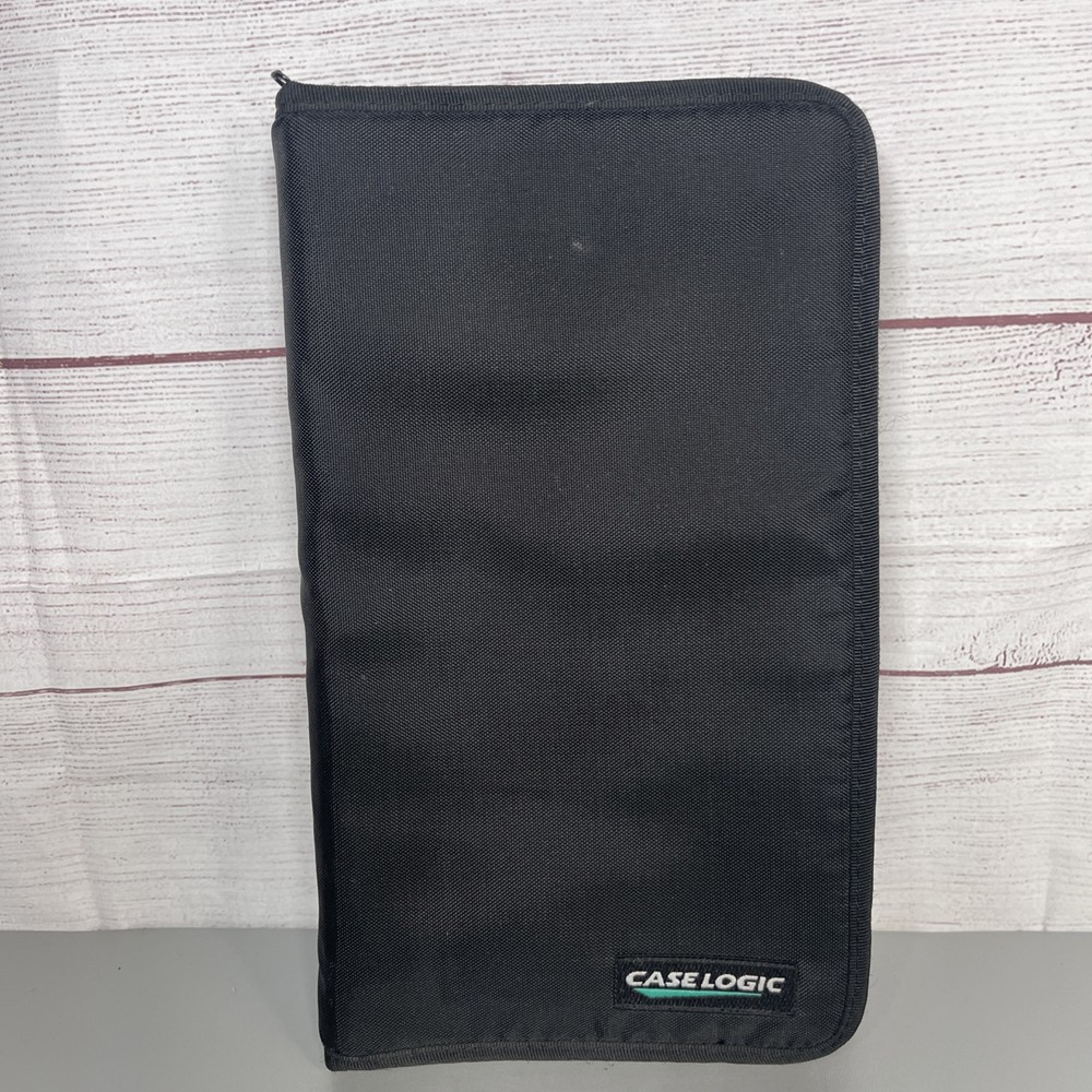CASE LOGIC CD/DVD - Black Nylon 24 CD or DVD Storage Binder Case