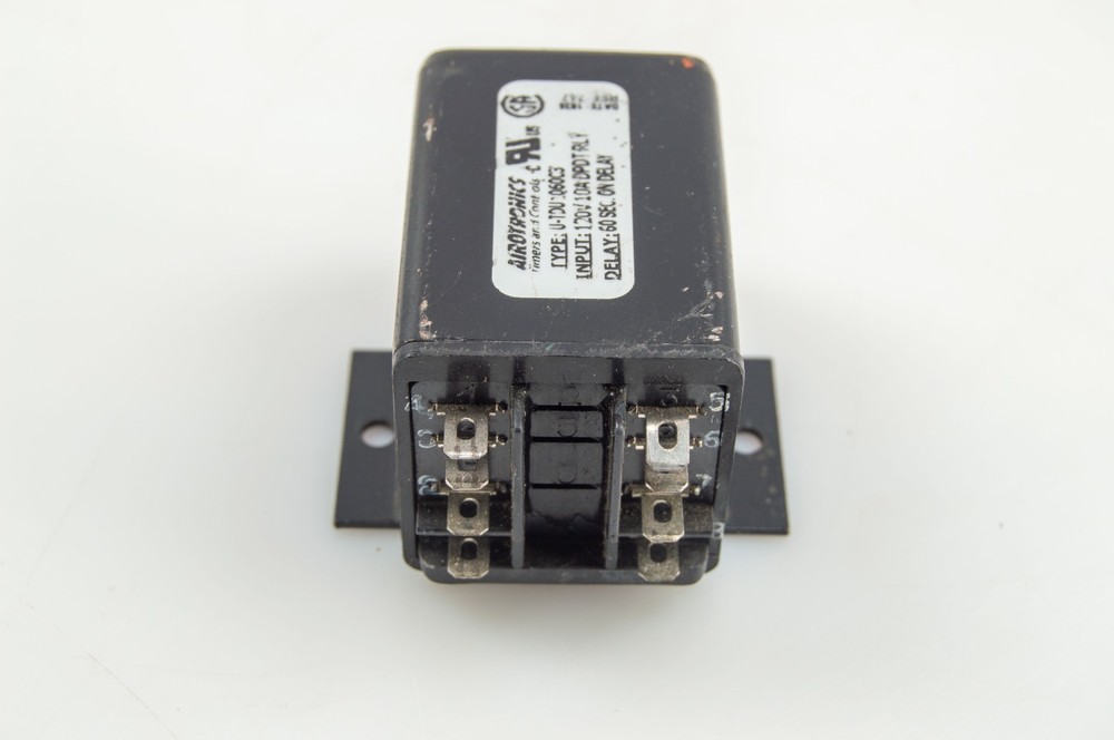 AIR-O-TRONICS U-TDU-1010C3 SOLID STATE TIMER RELAY 120V 60 SEC DELAY