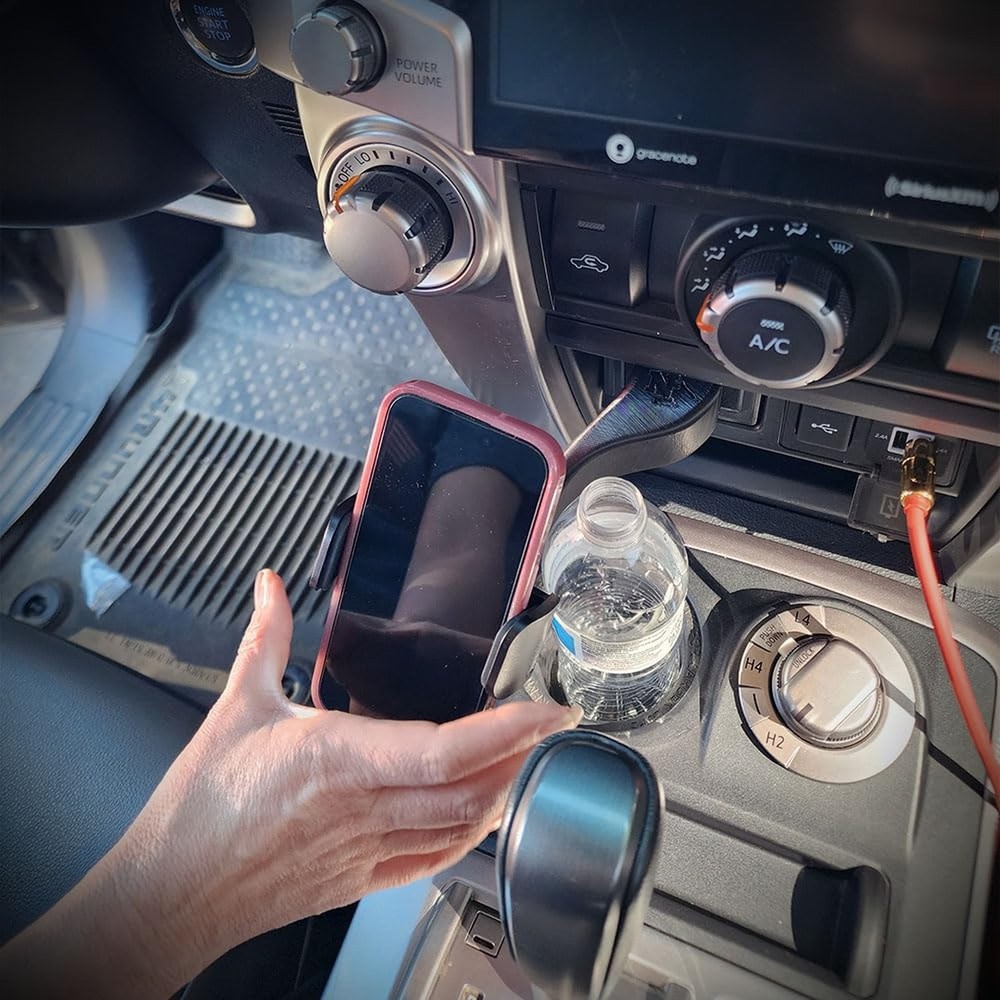 The Runner Smash Mount V3 5th Gen 4Runner Phone Mount w/Basic Phone Holder