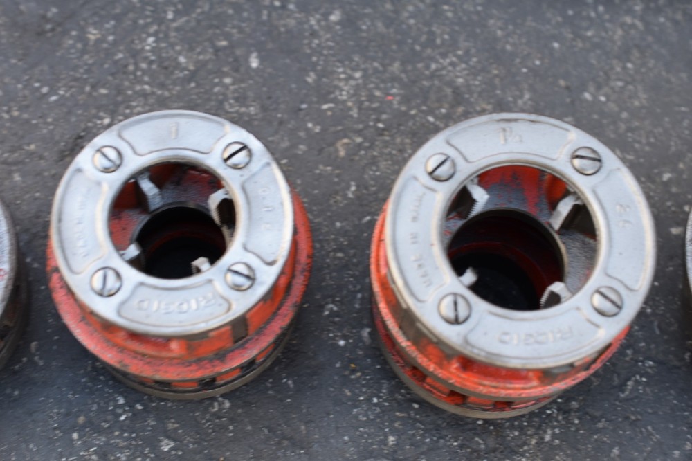 Ridgid 12-R pipe threader set new style 8pc