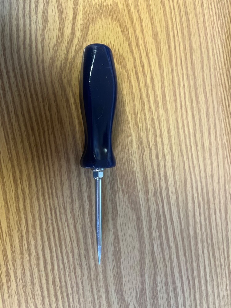 SNAP ON - SDD2 - 6.5" LONG FLAT BLADE SCREWDRIVER WITH BLUE HANDLE - SDD2#2C****