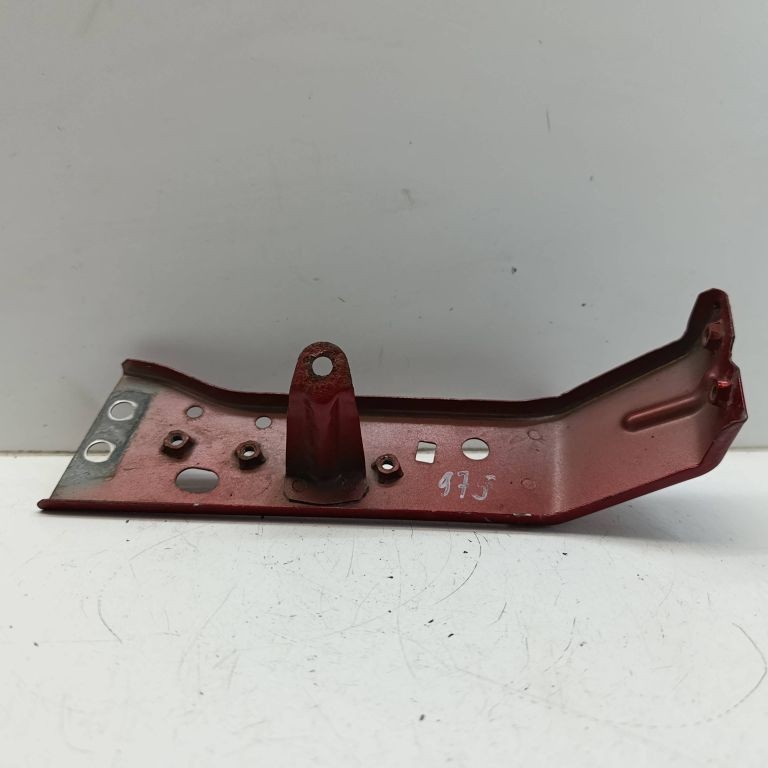 Mazda 3 Front Right Bracket Fender III 2014