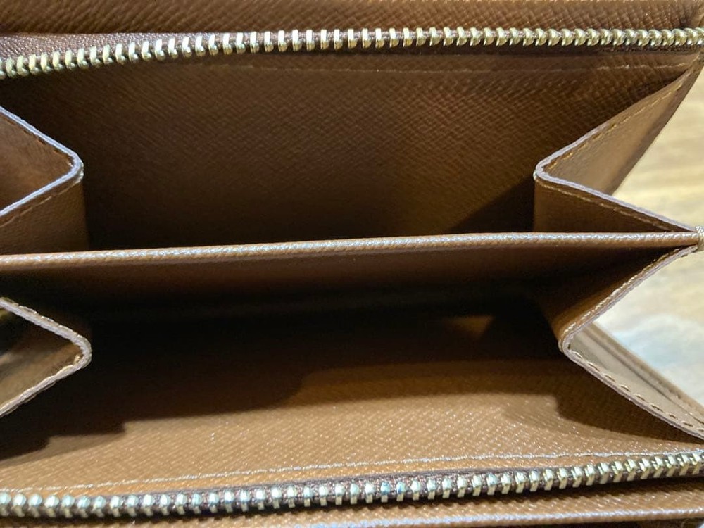Louis Vuitton Monogram Tri-Fold Wallet