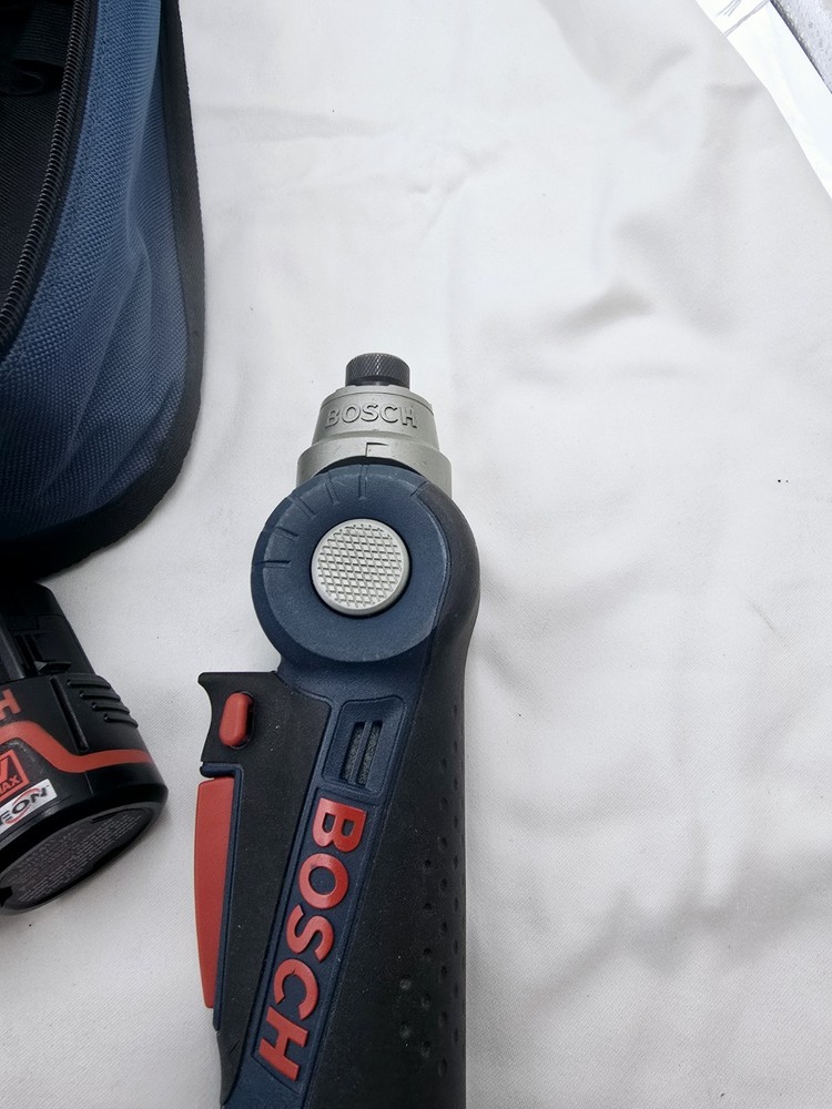 Bosch PS10 10.8V Adjustable Angle Drill Kit 2 Batteries, Charger, Case