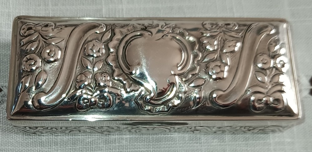 1901 William Comyns Silver Ring Box