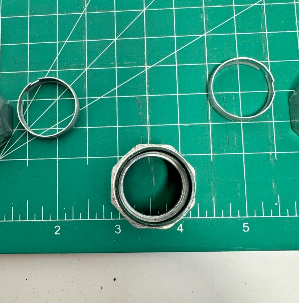 10pcs Bridgeport Raintight Compression Coupling *Photos for Measurements*
