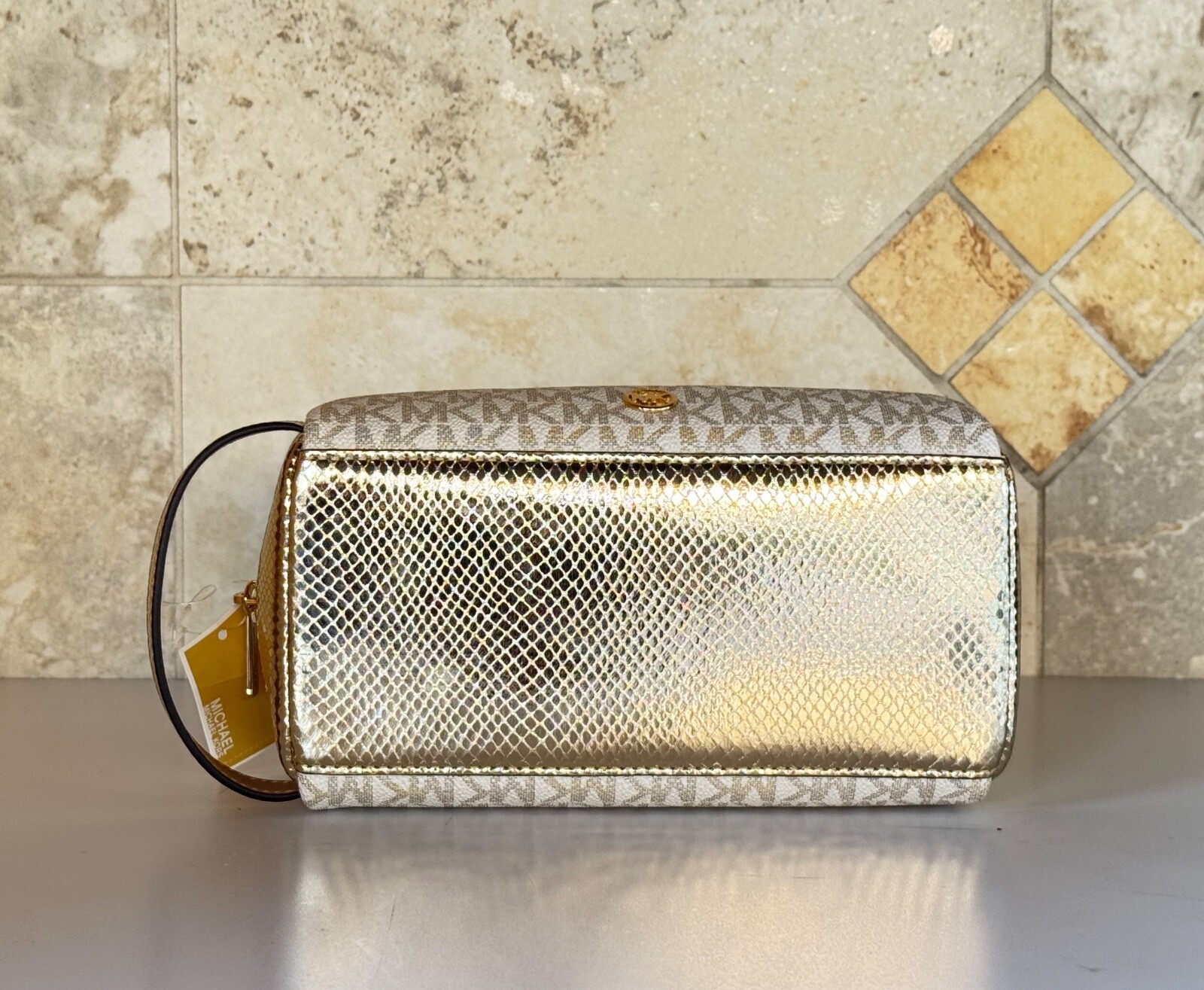 MICHAEL KORS JET SET TRAVEL MEDIUM TRAVEL COSMETIC CASE MK PALE GOLD MULTI