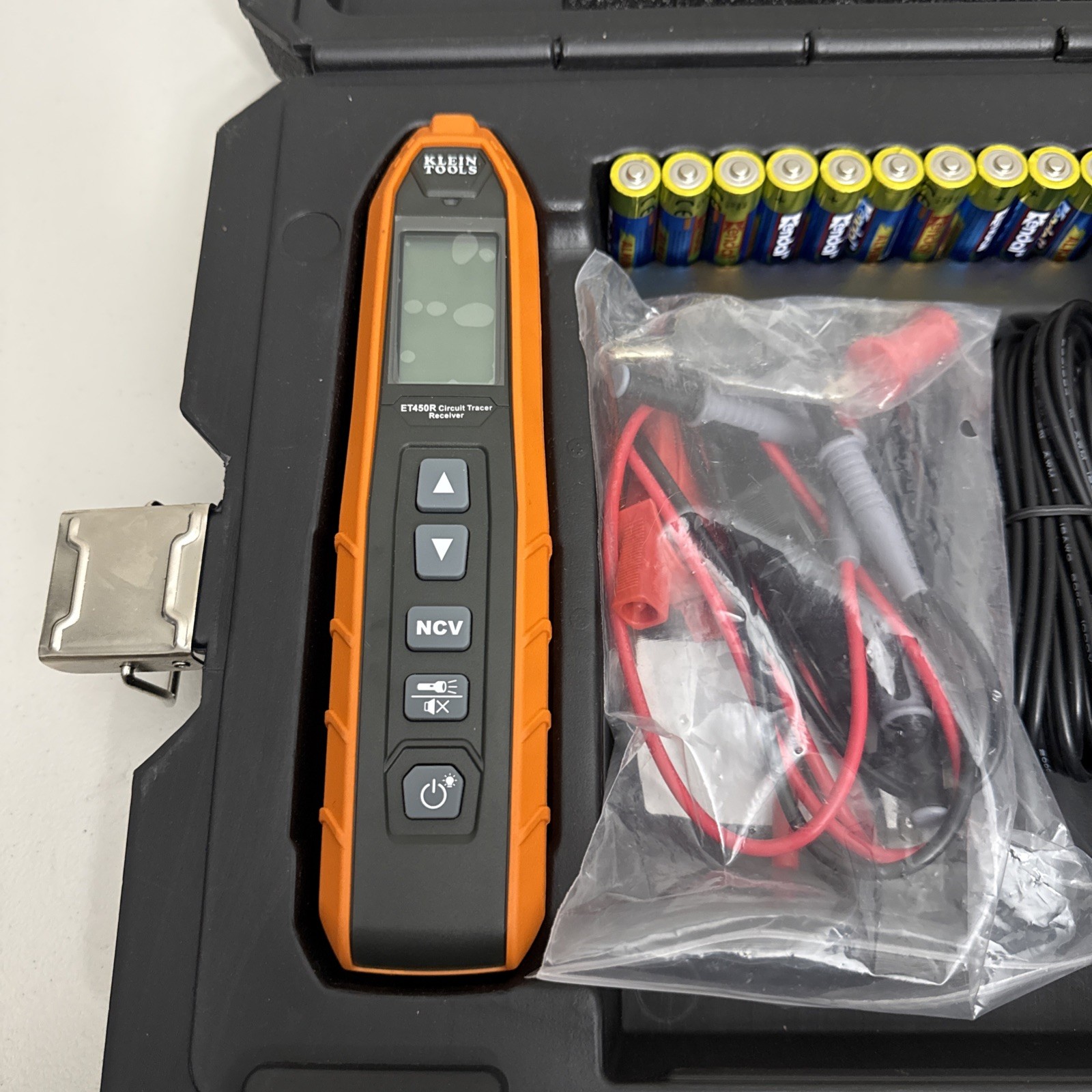 Klein Tools ET450 Advanced Circuit Tracer w/ Case – Mint (FPP010952)