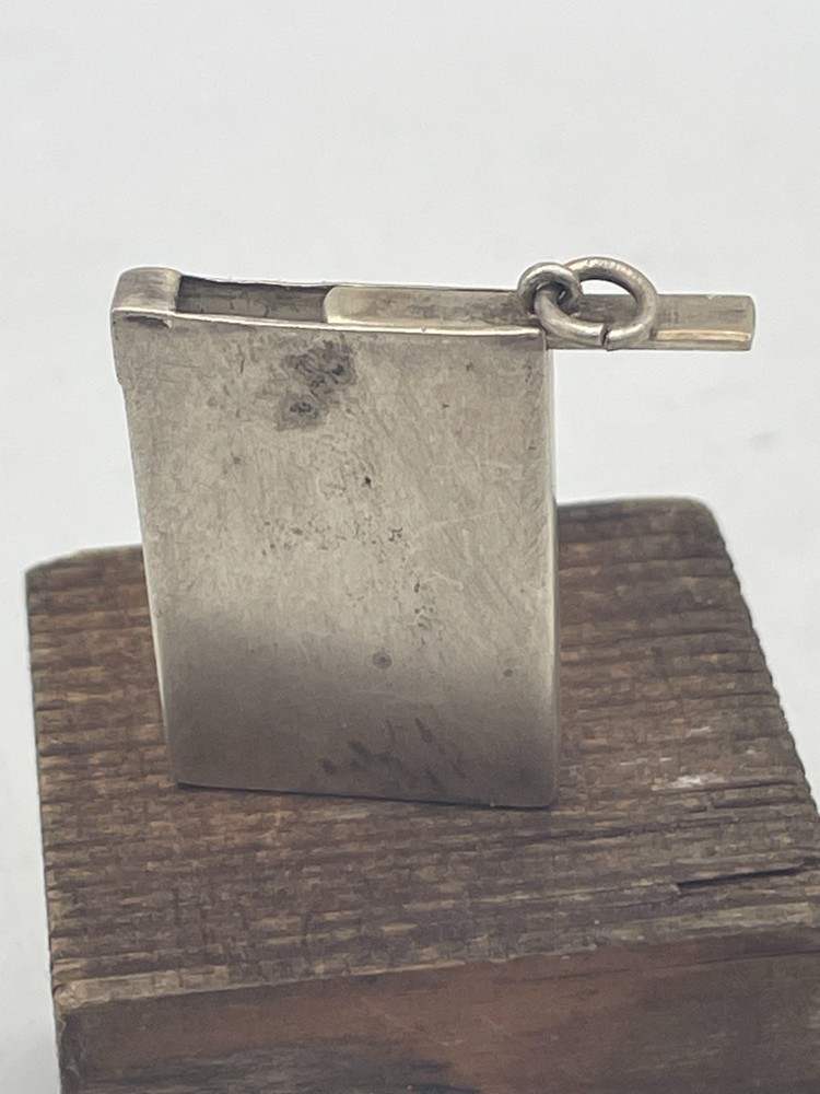 RARE ANTIQUE FLAT TOP SOLID SILVER VESTA CASE SLIDING DOOR PENDENT