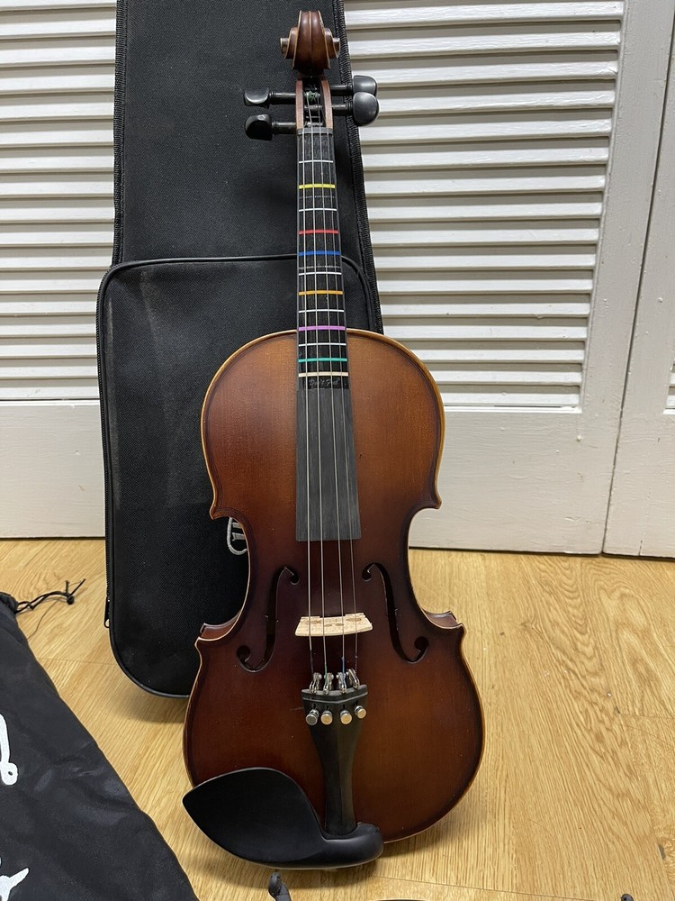 Maestro MAVK 44 4/4 4-String Satin Violin With Case *Needs Bow*