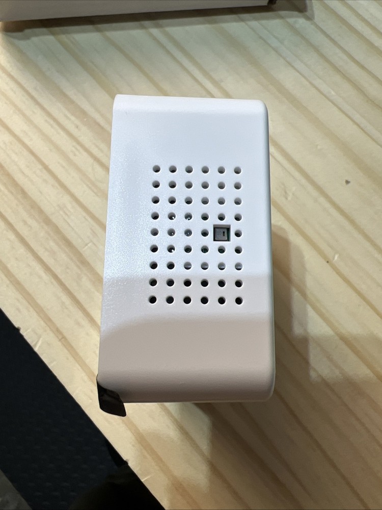 Air Quality Detector (White) (Open Box)
