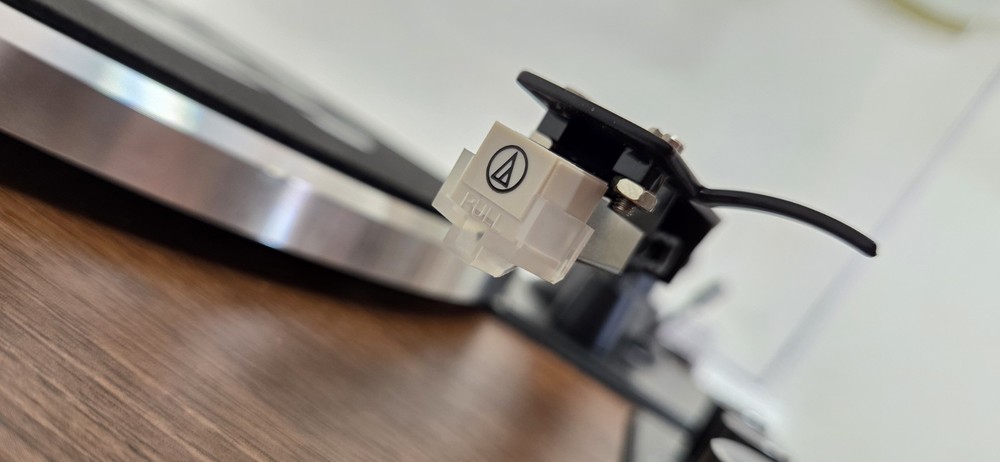 ONE-S Vinyl Record Player with Bluetooth Input/Output, All-in-One Vintage...
