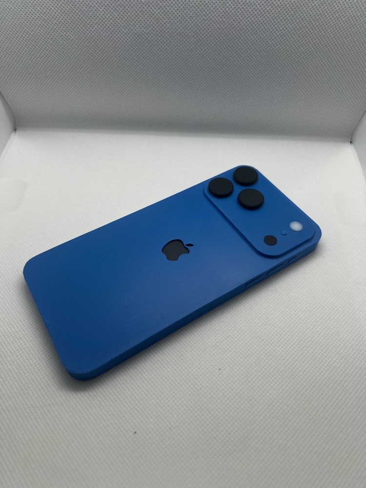 3D Printed Dummy iPhone 17 Pro – Fake Display Model Gag Gift Prop