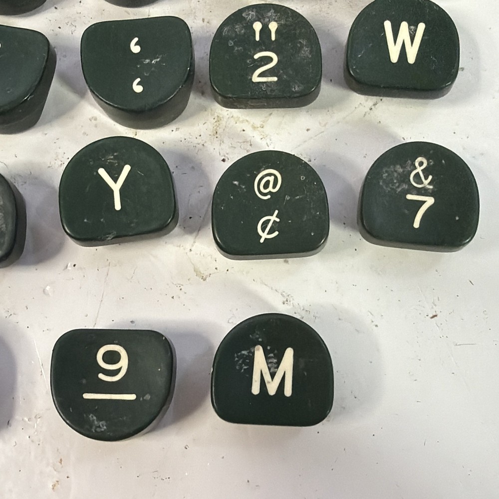 1950's Royal Typewriter green plastic key - One Replacement Typewriter Key