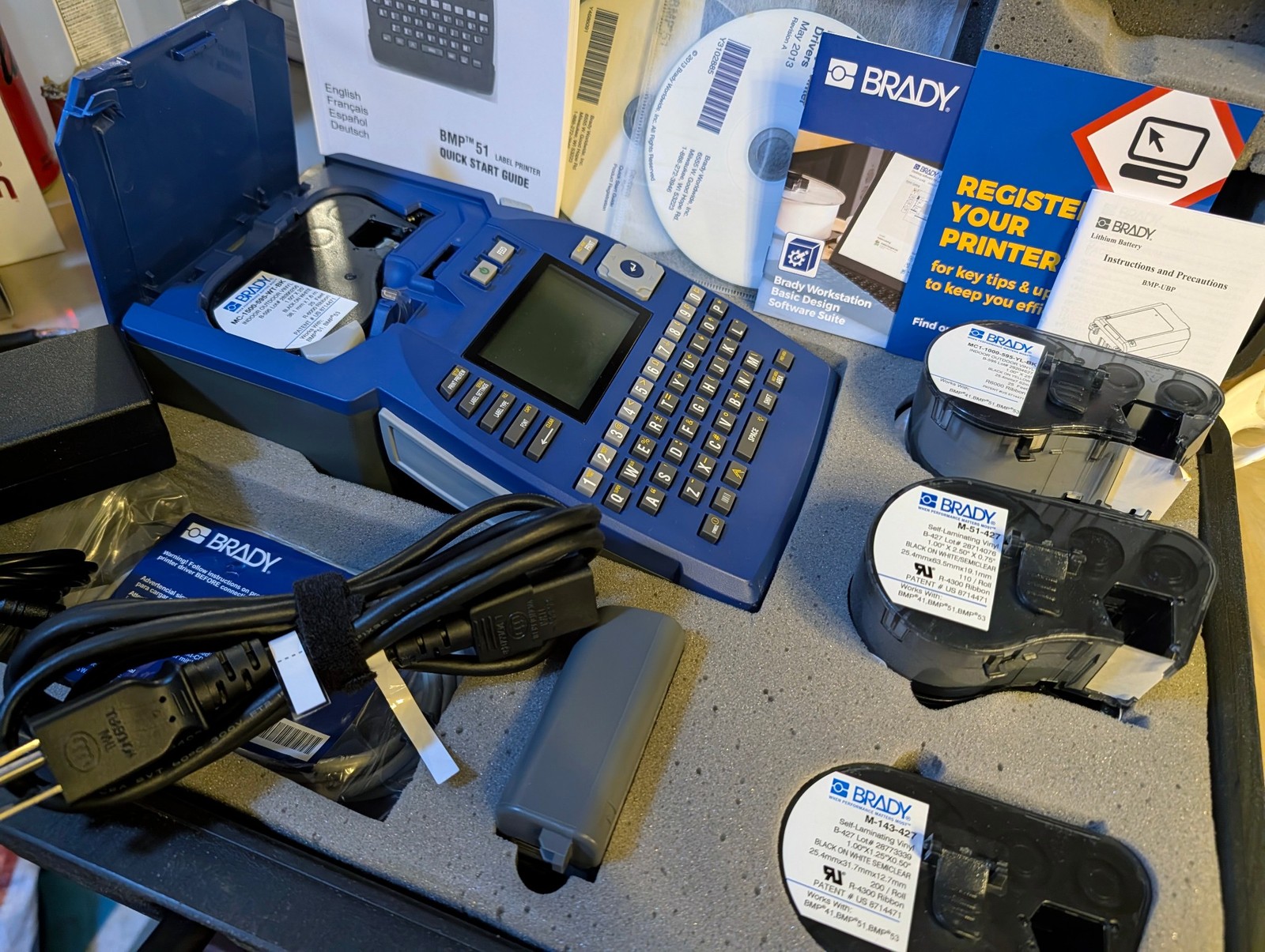 Brady BMP51 Printer w/Rechargeable Li-ion Battery/Charger, Paper Refills - NEW