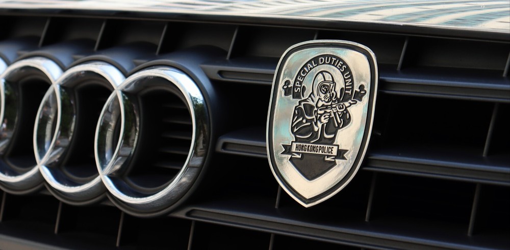 Special duties car badge (O)