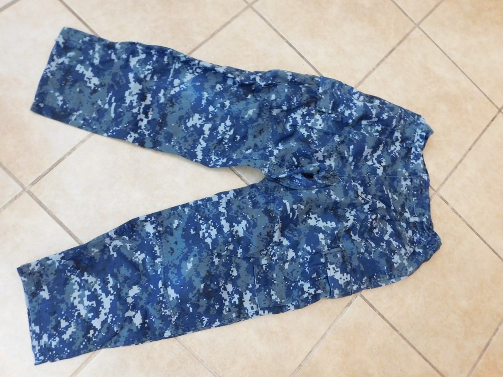 US  NAVY WORKING TROUSER PANTS  SIZE SMALL- X SHORT
